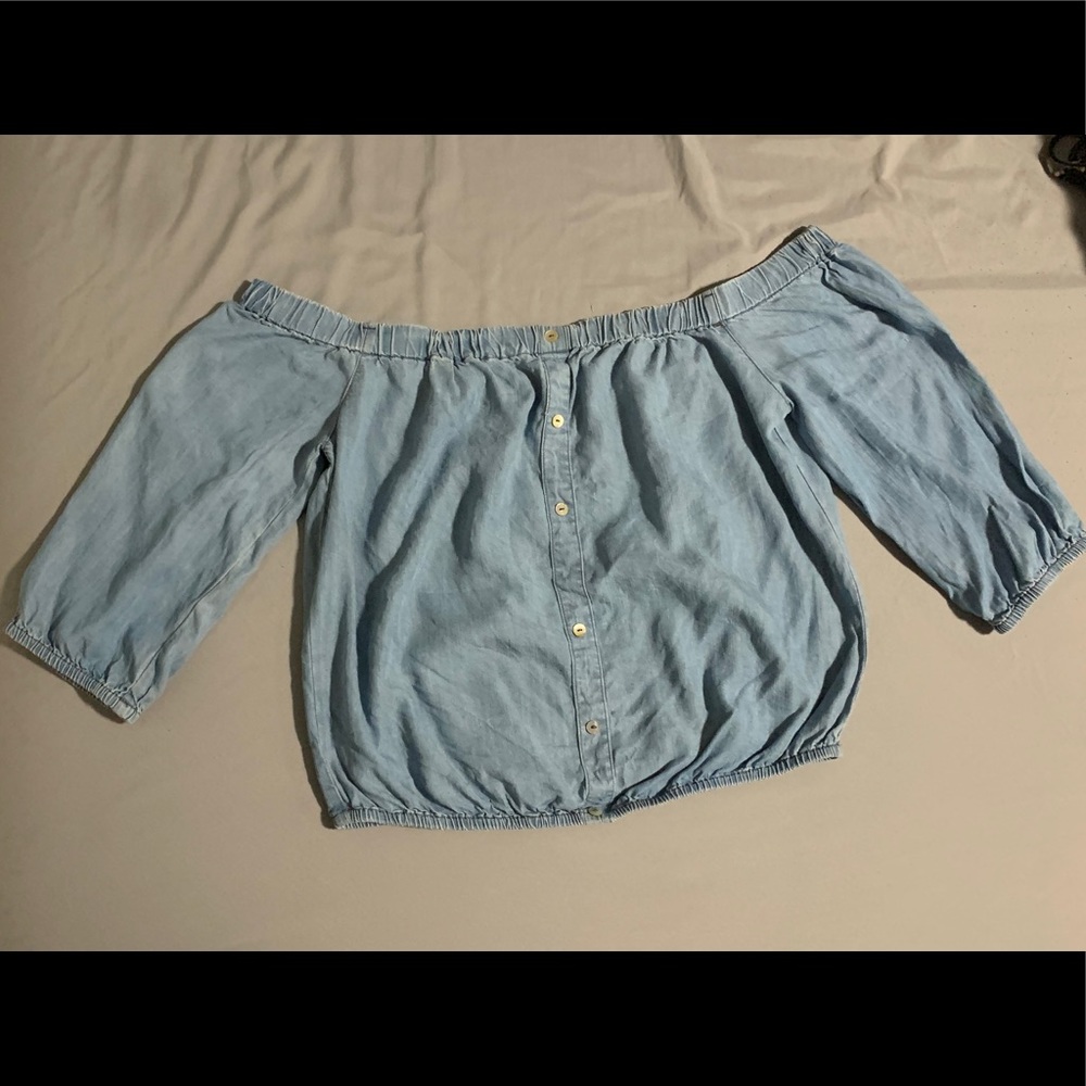 Be Cool Medium Off-the-Shoulder Denim Crop